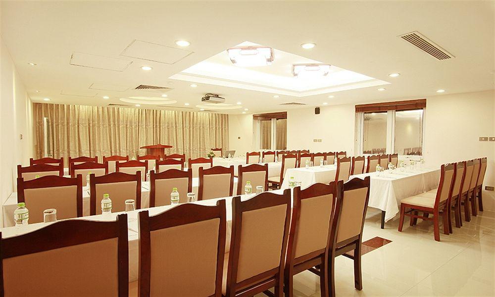 20 & 3* Hanoi