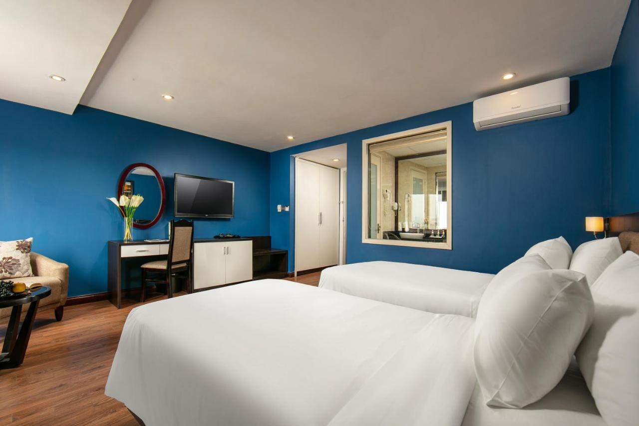 20 & Hotel